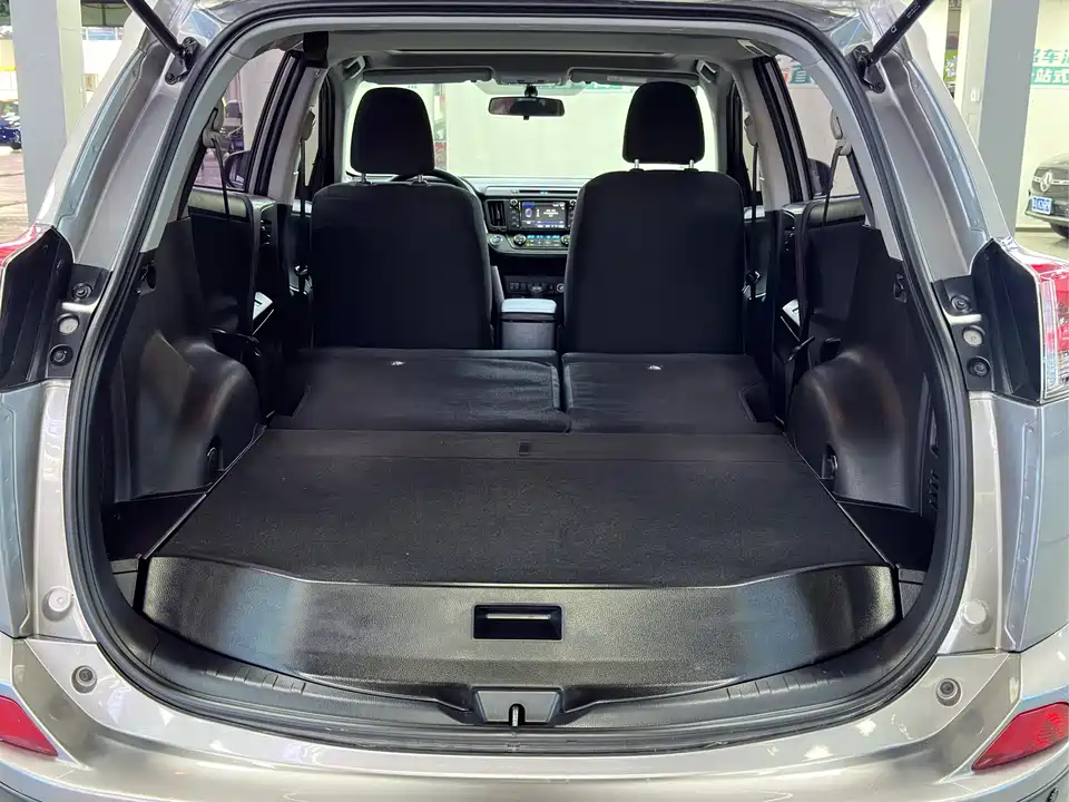 Toyota RAV4 Rongfang