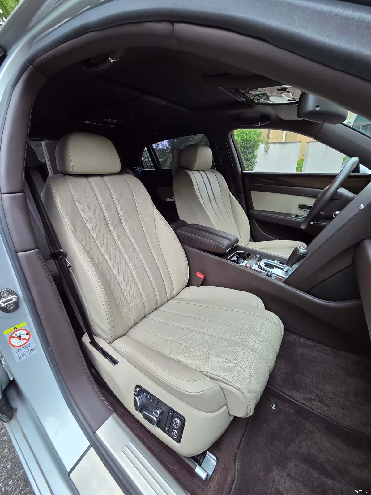 Bentley Flying Spur, 2016 18