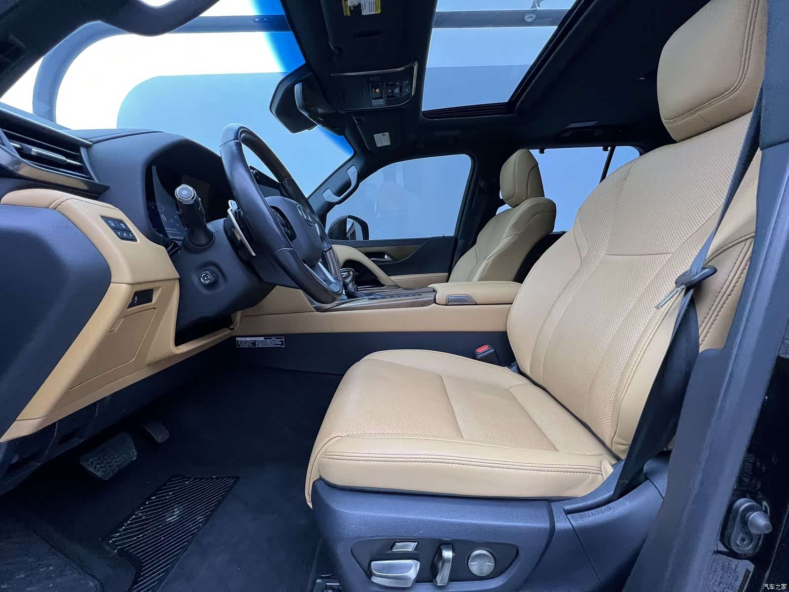 Lexus LX, 2023 все фото