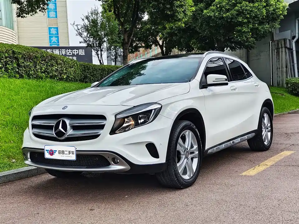 Mercedes-Benz GLA