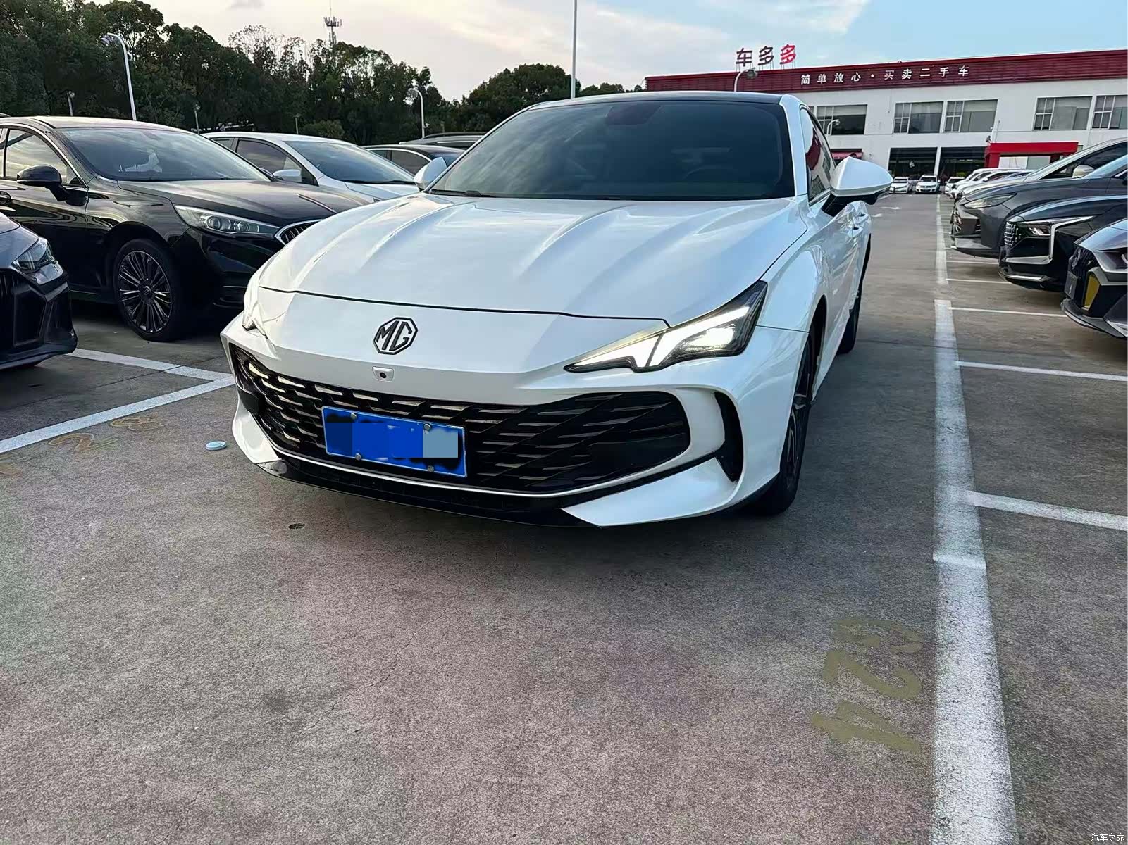 MG MG7