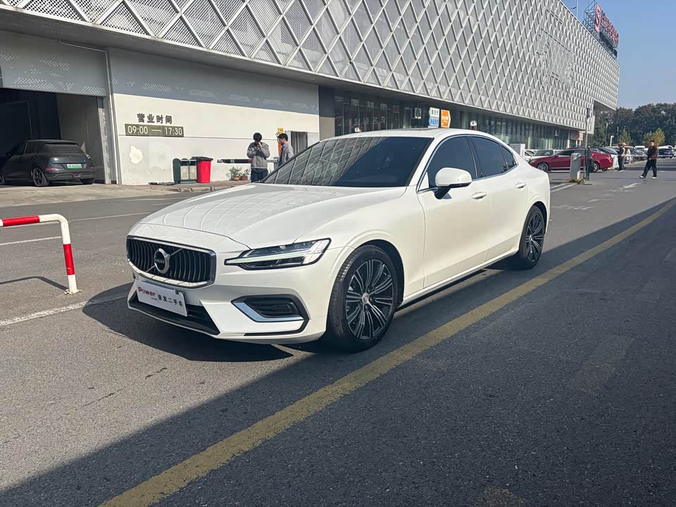 Volvo S60