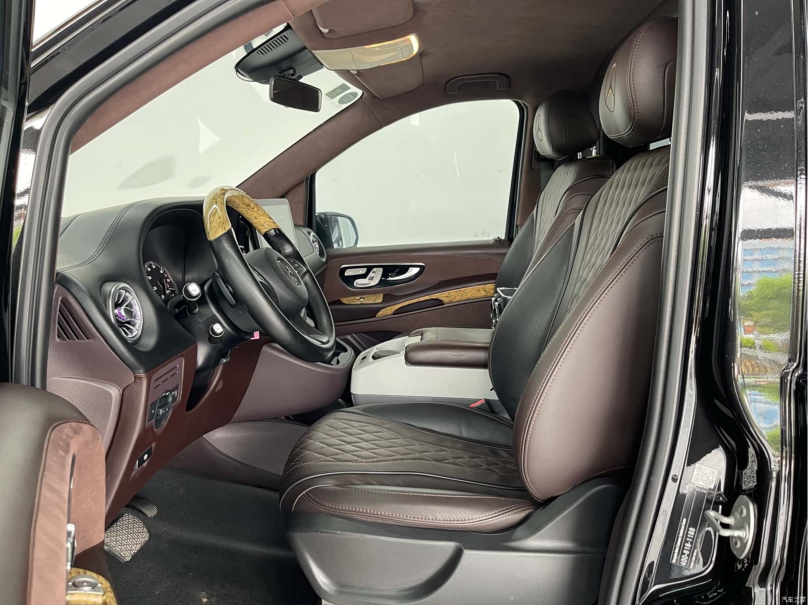 Mercedes-Benz 7, 2019 9