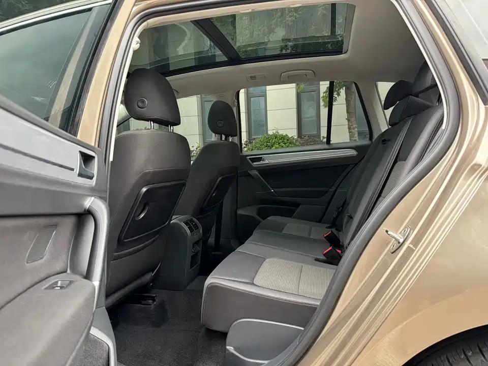 Volkswagen Golf*Jiayu