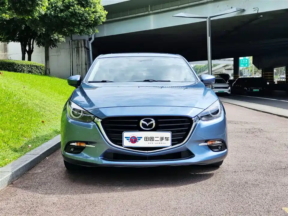 Mazda 3 Angkesaila