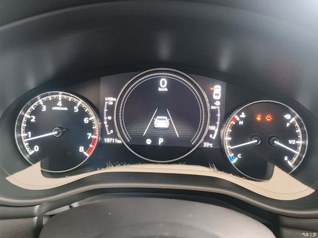 Mazda Mazda3, 2025 12