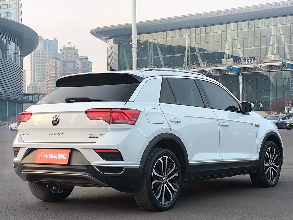 Volkswagen T-ROC exploring Songs