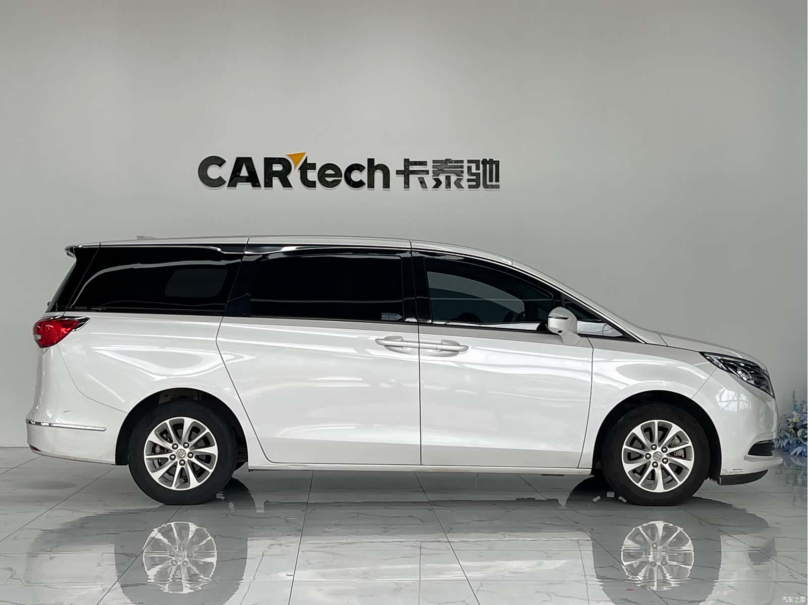 Buick GL8, 2019 7