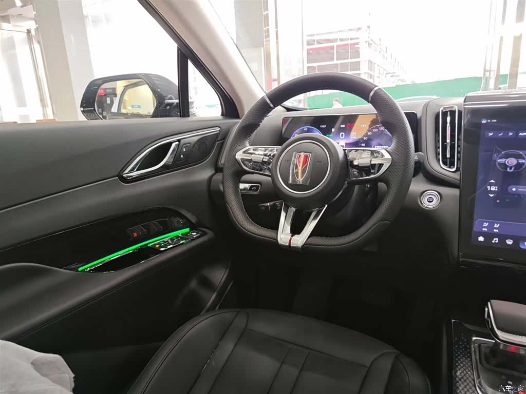 Hongqi HS3, 2026 4
