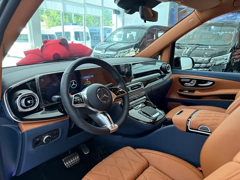 Mercedes-Benz V-class