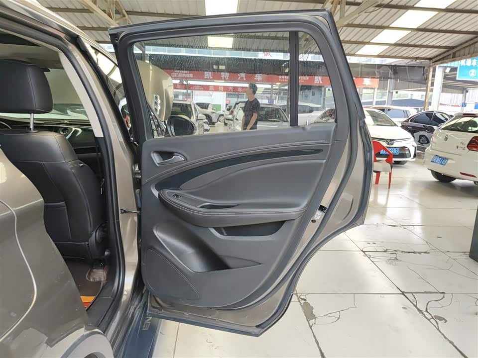 Buick Angkewei Plus Buick Angkewei Plus