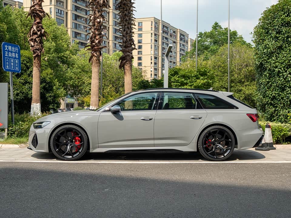 Audi RS 6 Audi RS 6