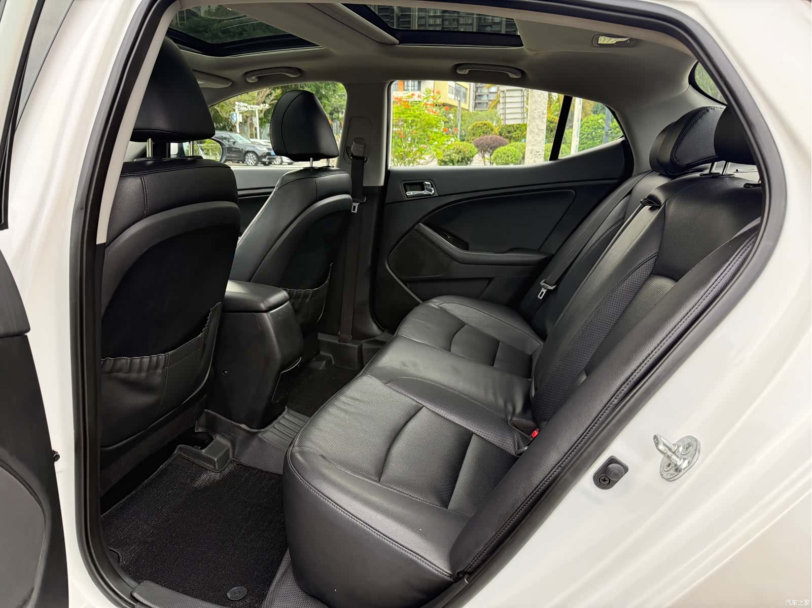 Kia K5, 2015 11