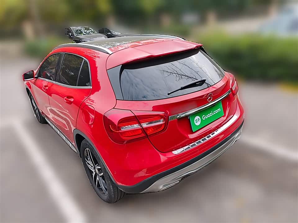 Mercedes-Benz GLA