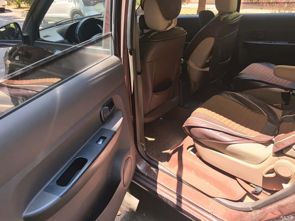 Wuling Hongguang, 2016 13