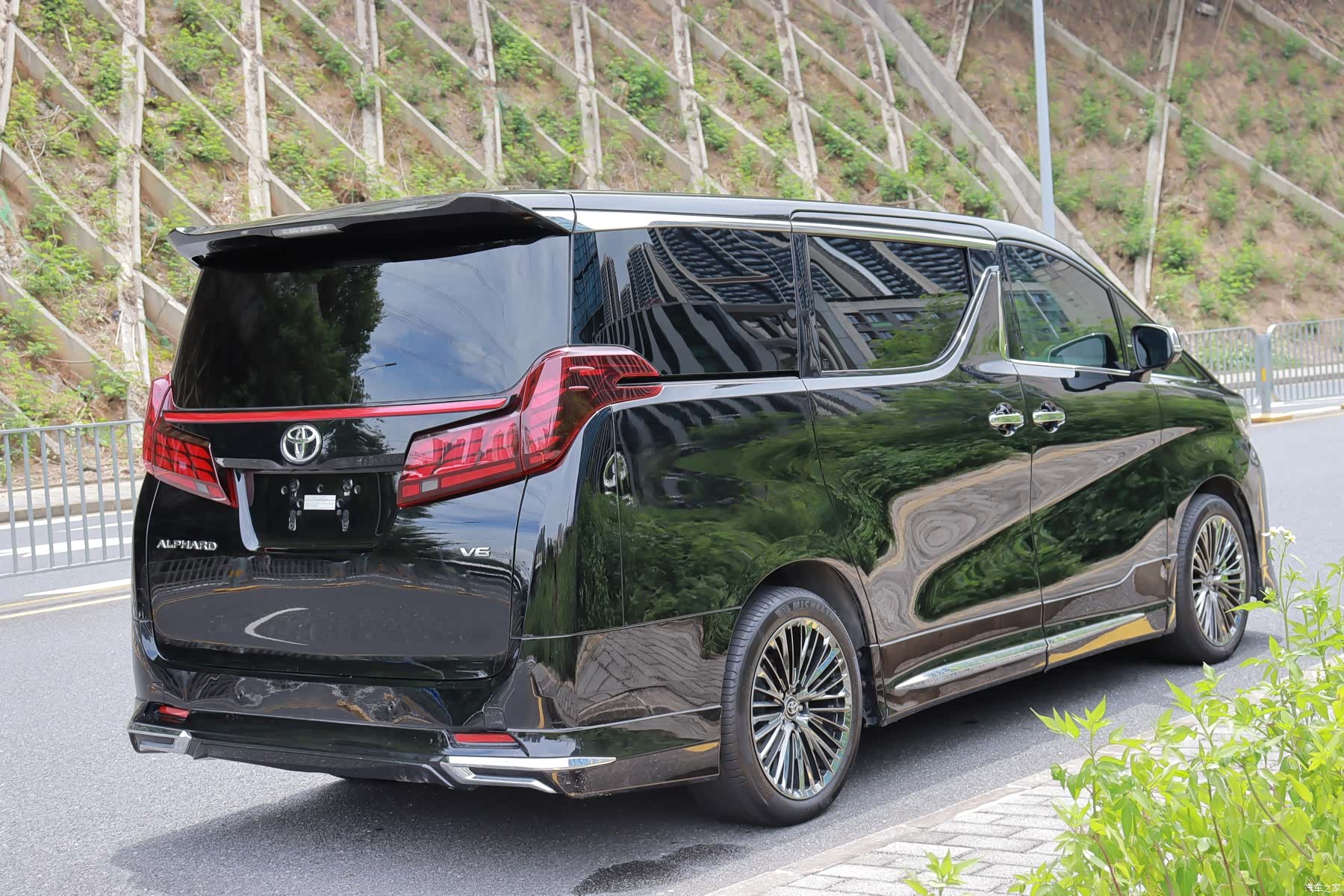 Toyota Alphard, 2017 23