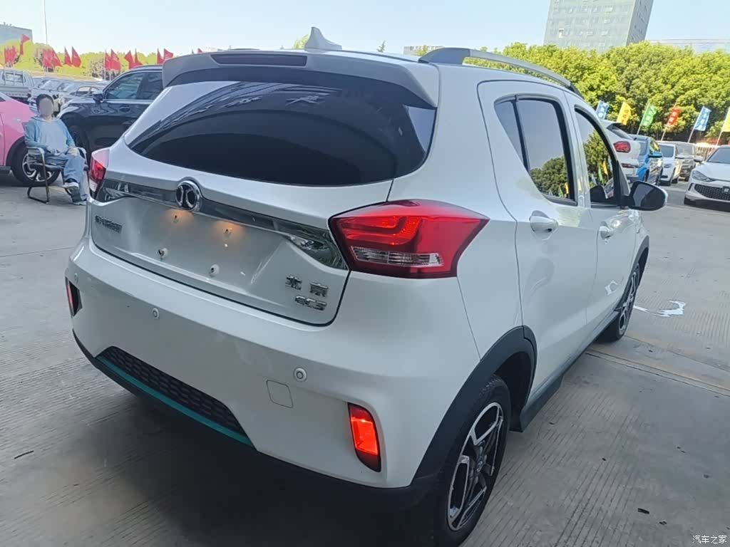 BAIC EC3, 2020 7