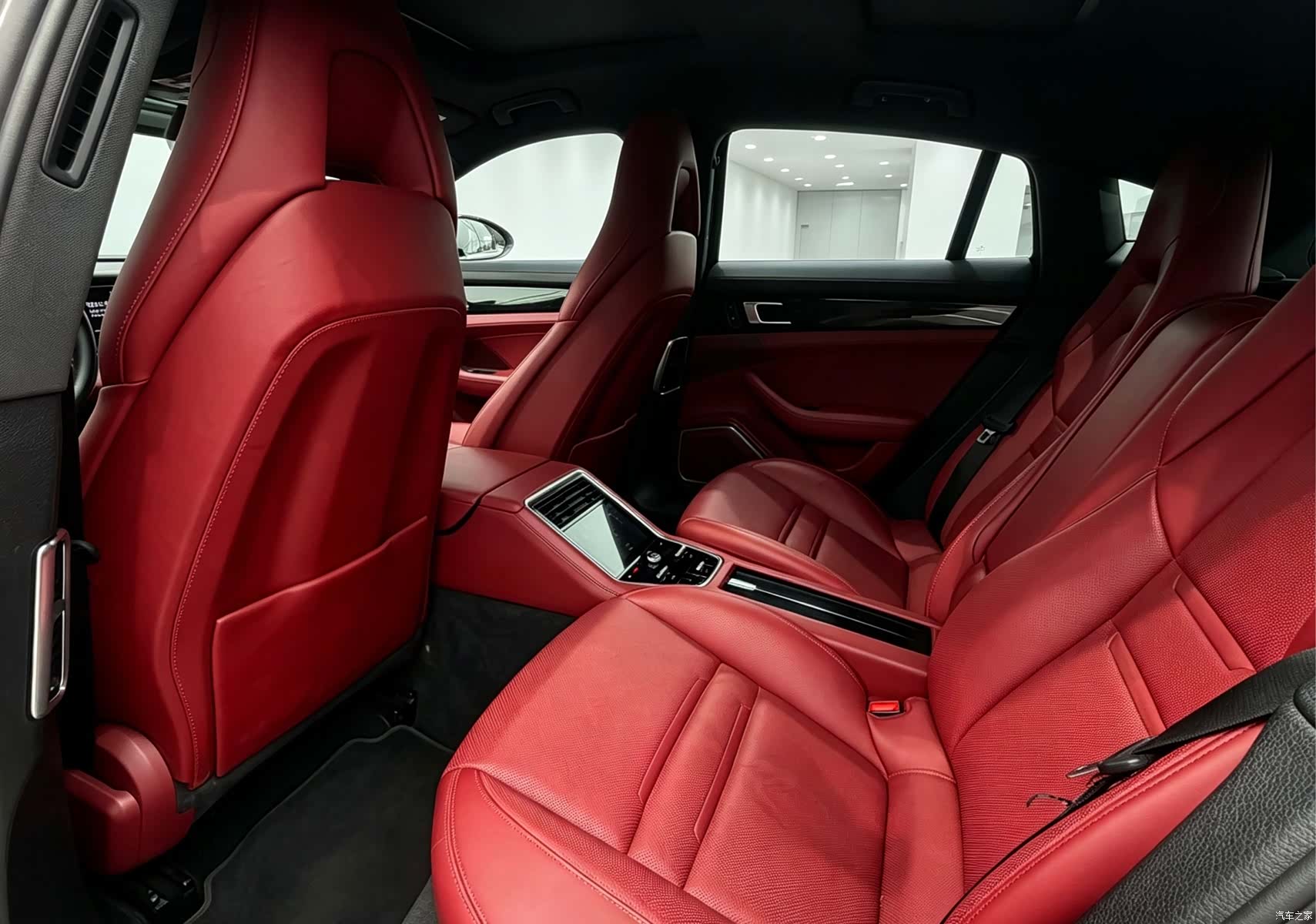 Porsche Panamera, 2020 9