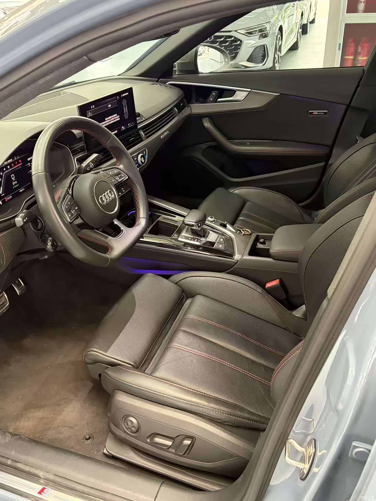 Audi A4L, 2022 10