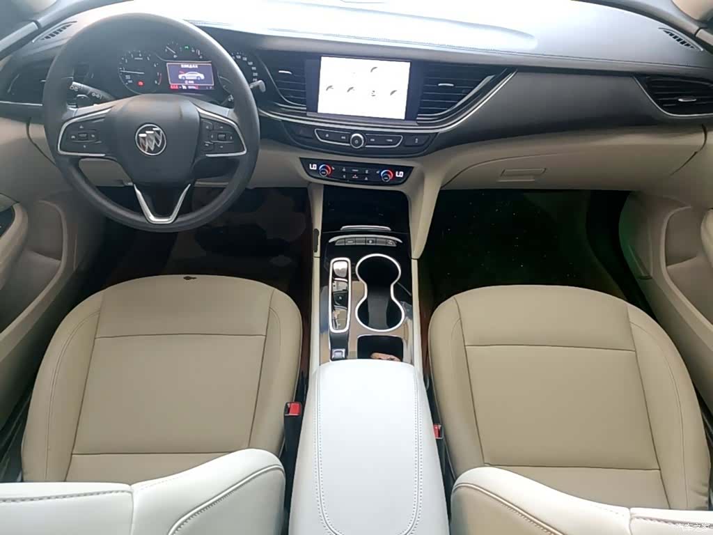 Buick Regal, 2022 10