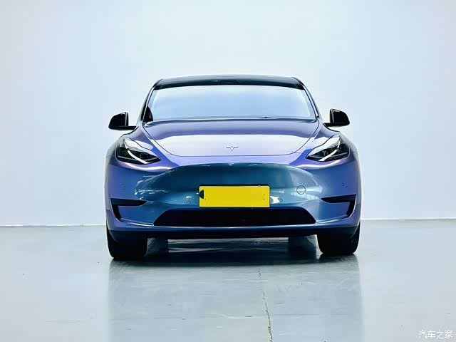 Tesla Model Y, 2023 2