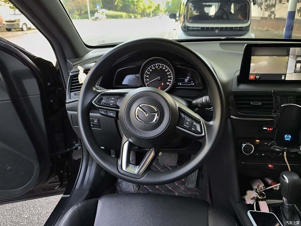 Mazda CX-4, 2021 3