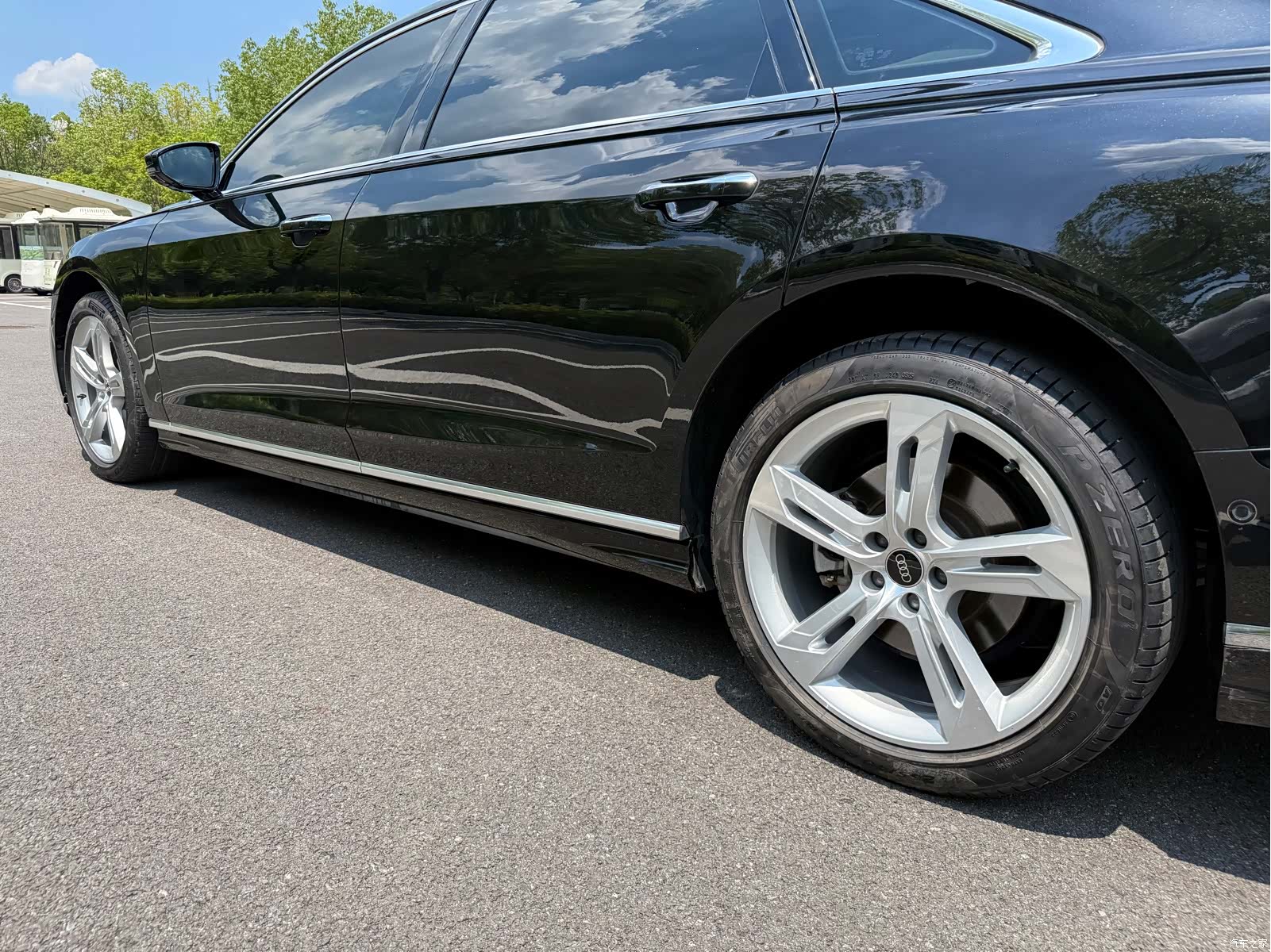 Audi A8L, 2023 24