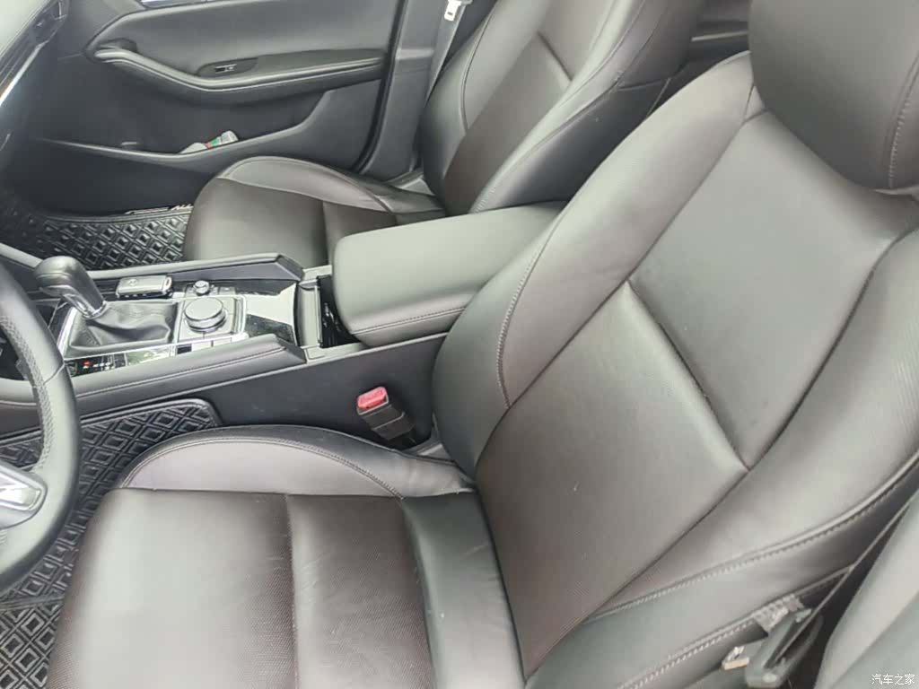 Mazda Mazda3, 2020 22