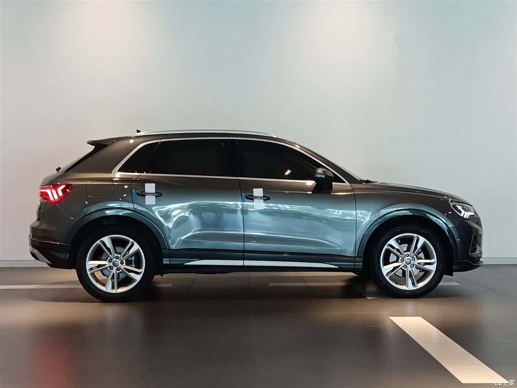 Audi Q3, 2021 3