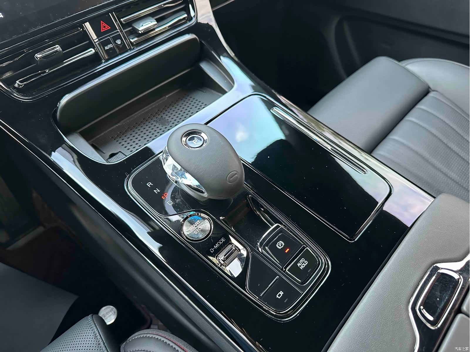 Trumpchi M8, 2025 16