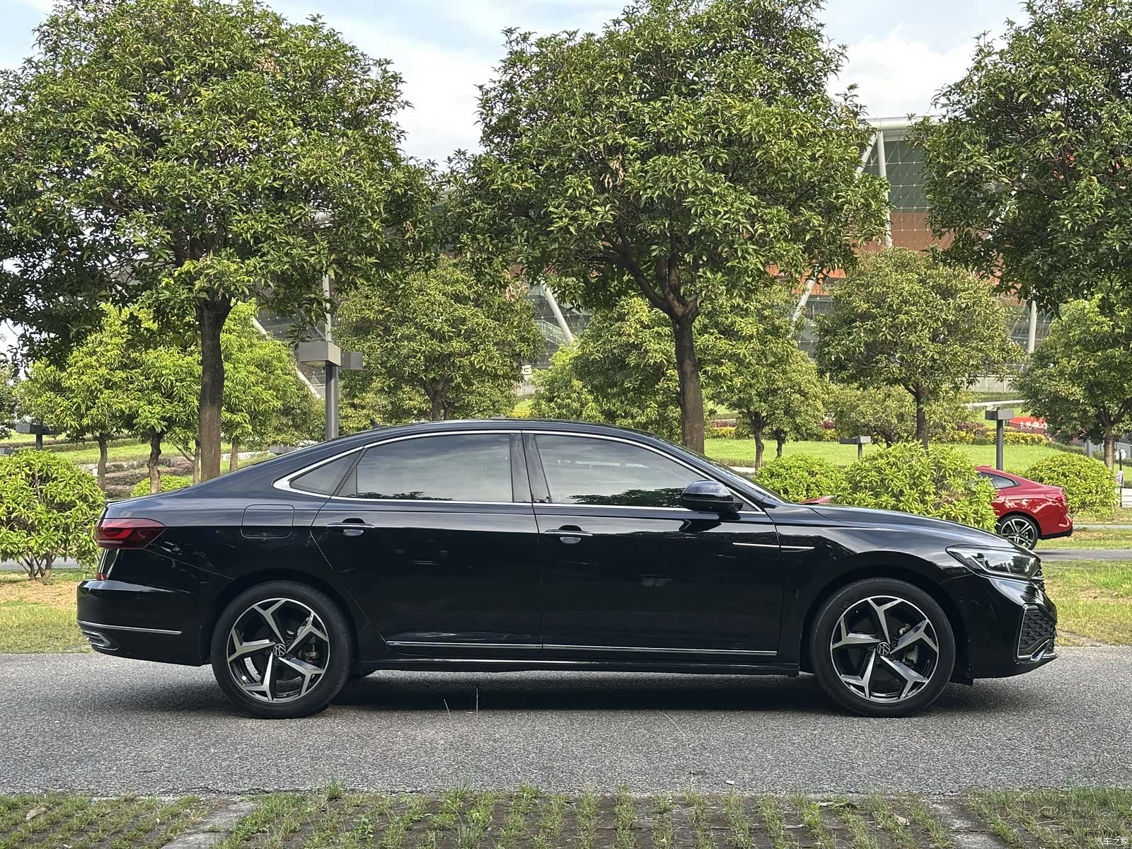 Volkswagen Passat, 2023 10