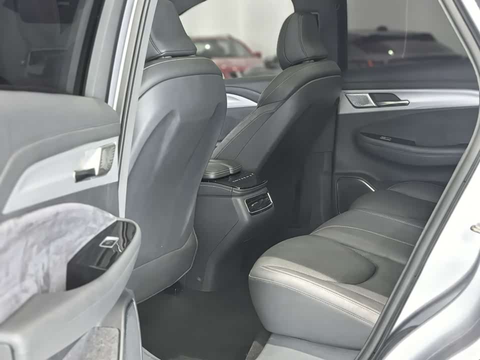 ARCFOX Polar Fox Alpha T