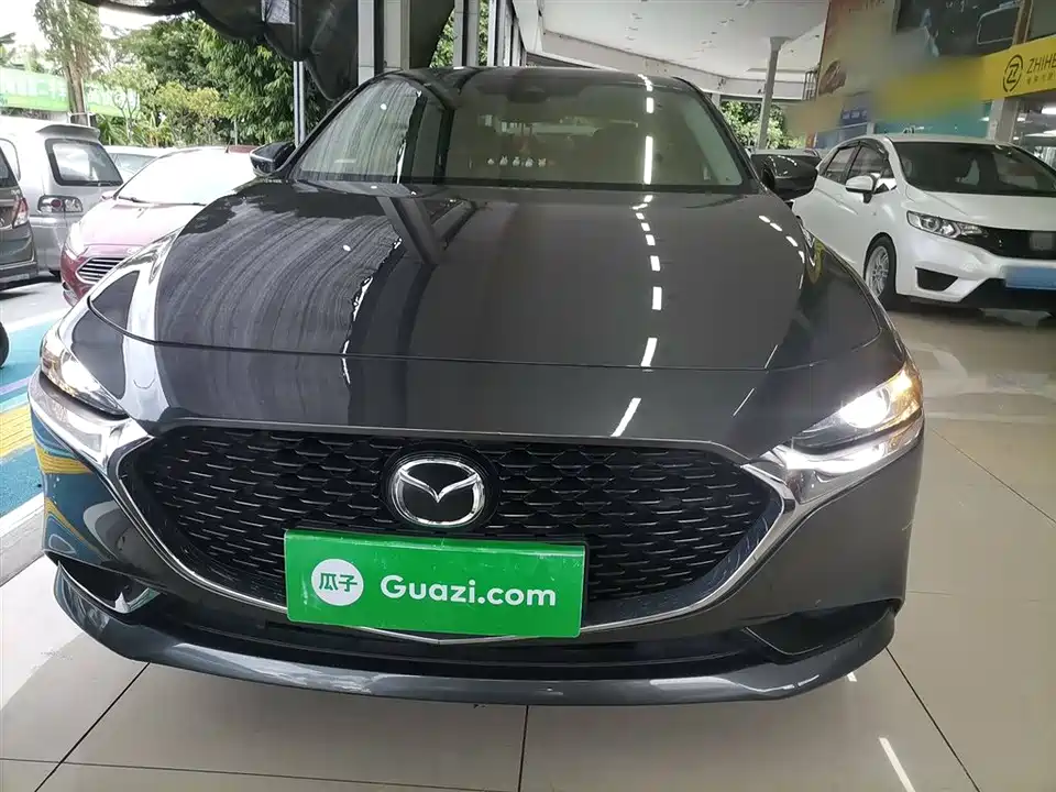Mazda 3 Angkesaila