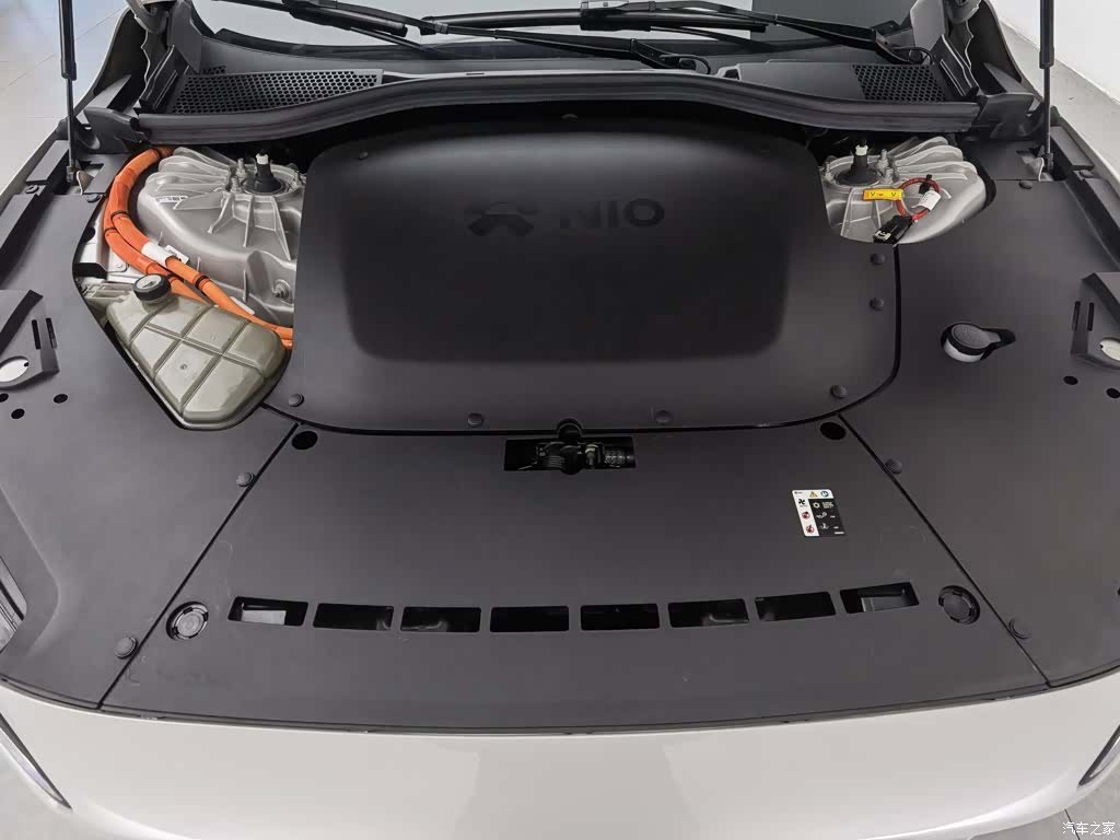 NIO ET7, 2024 6