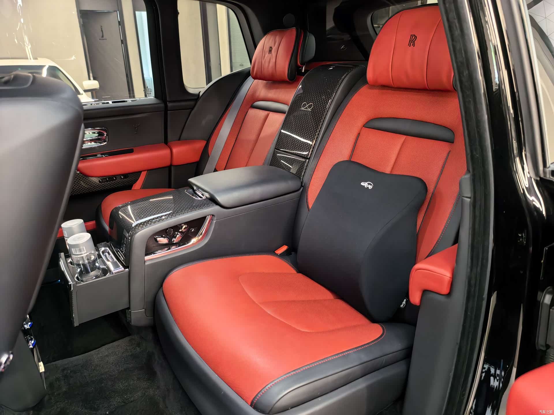 Rolls-Royce Cullinan, 2021 9