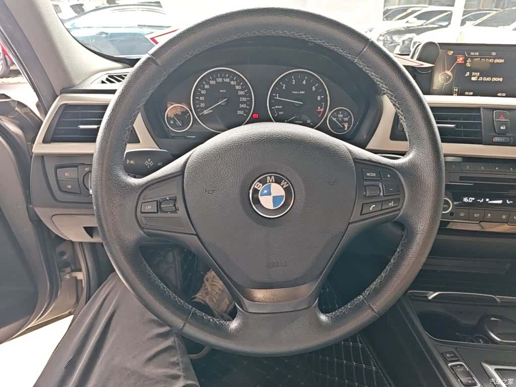 BMW 3 Series, 2016 11