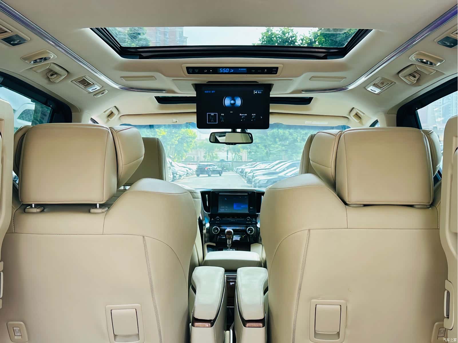 Toyota Alphard, 2018 28