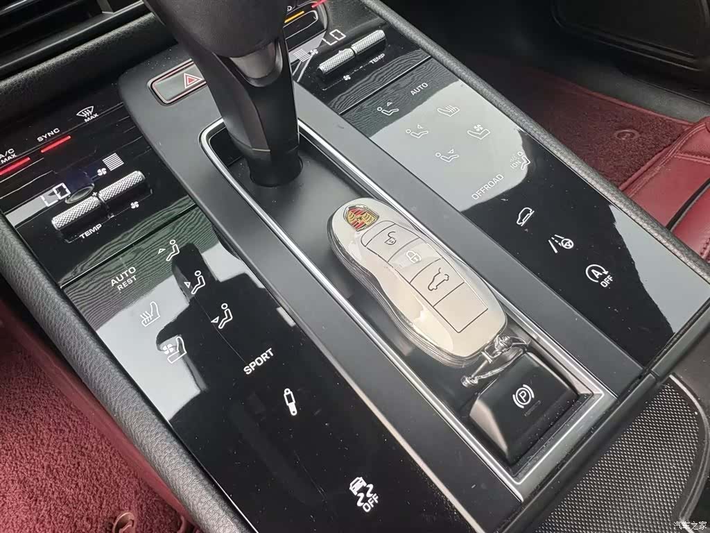Porsche Macan, 2023 7