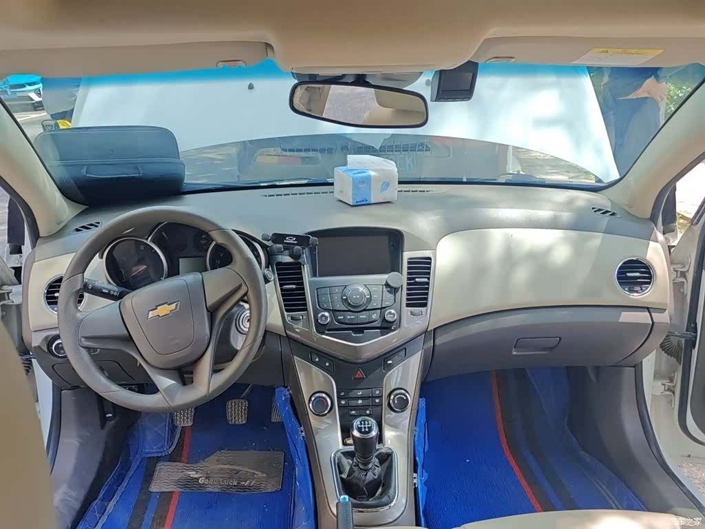 Chevrolet SE, 2016 10