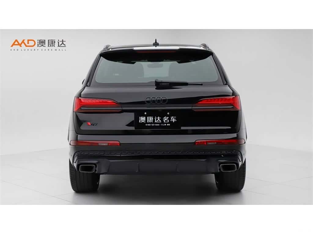 Audi Q7, 2025 4