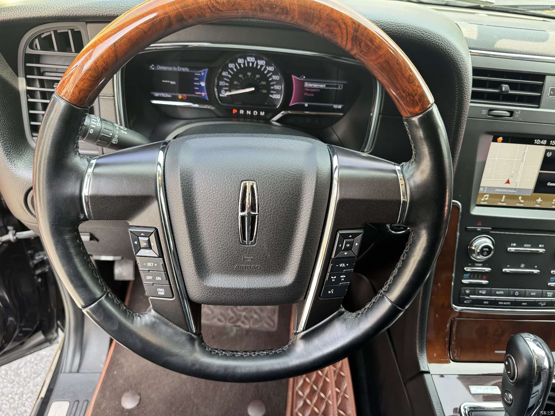 Lincoln Navigator, 2018 18