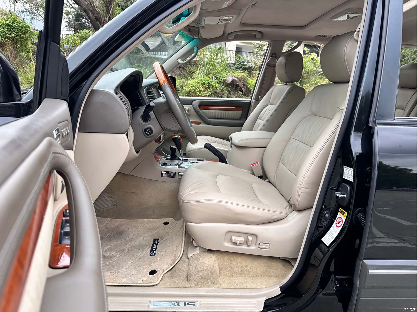 Lexus LX, 2007 7