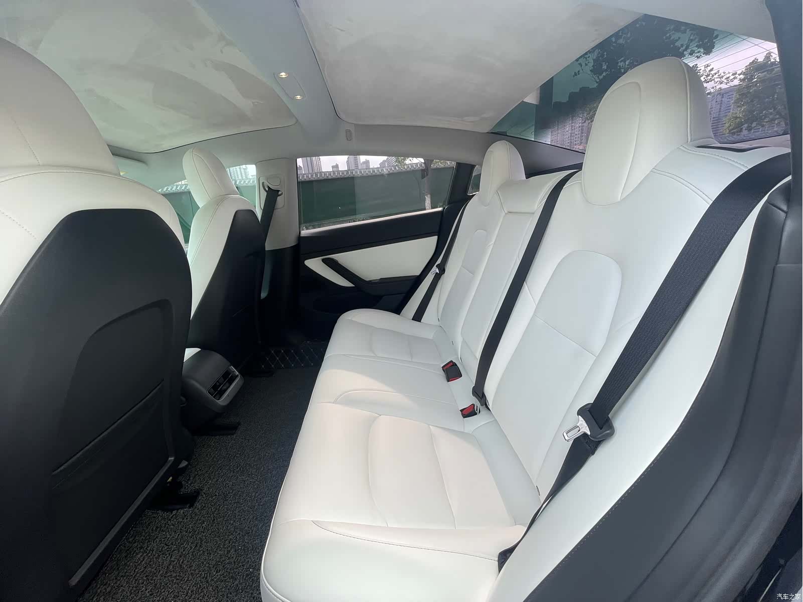 Tesla Model 3, 2020 7