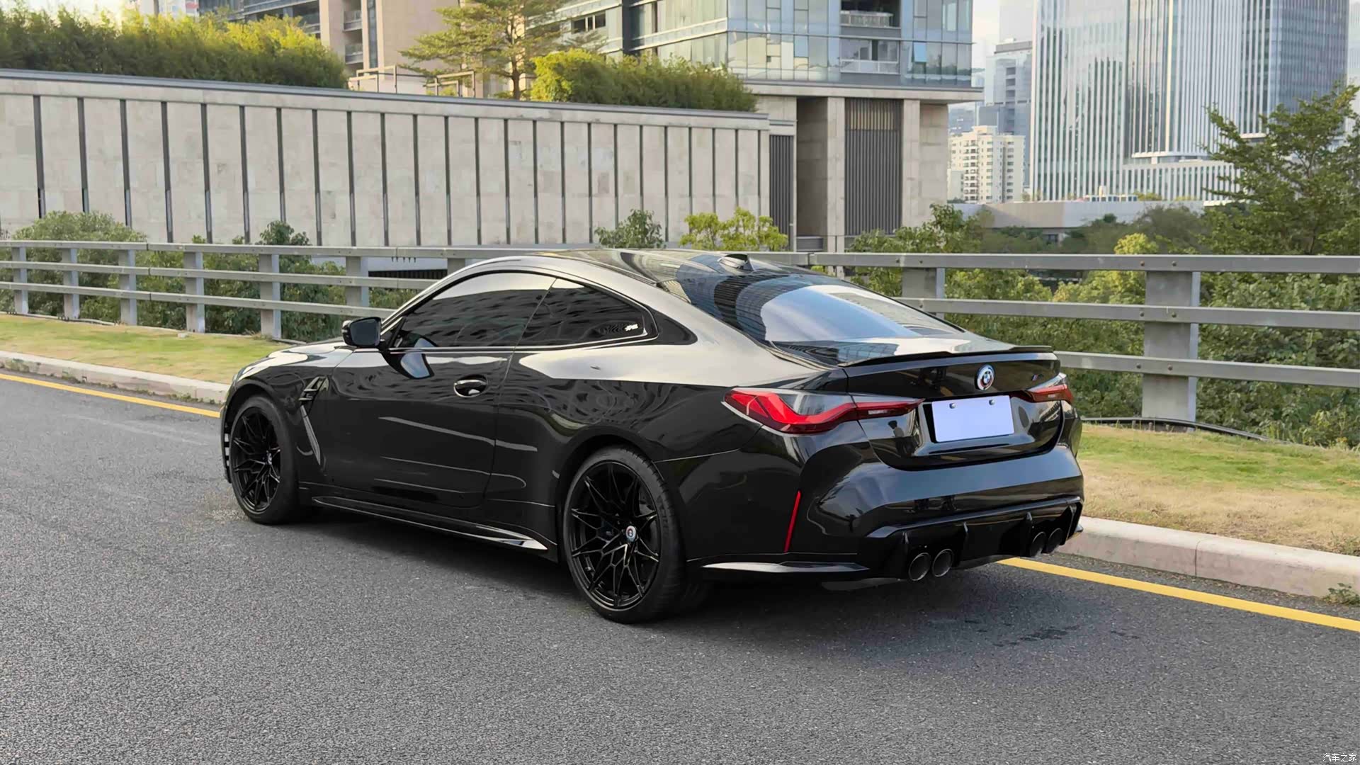 BMW M4, 2022 3