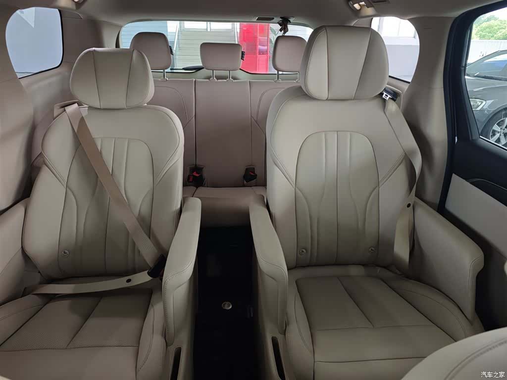 Buick GL8, 2025 14