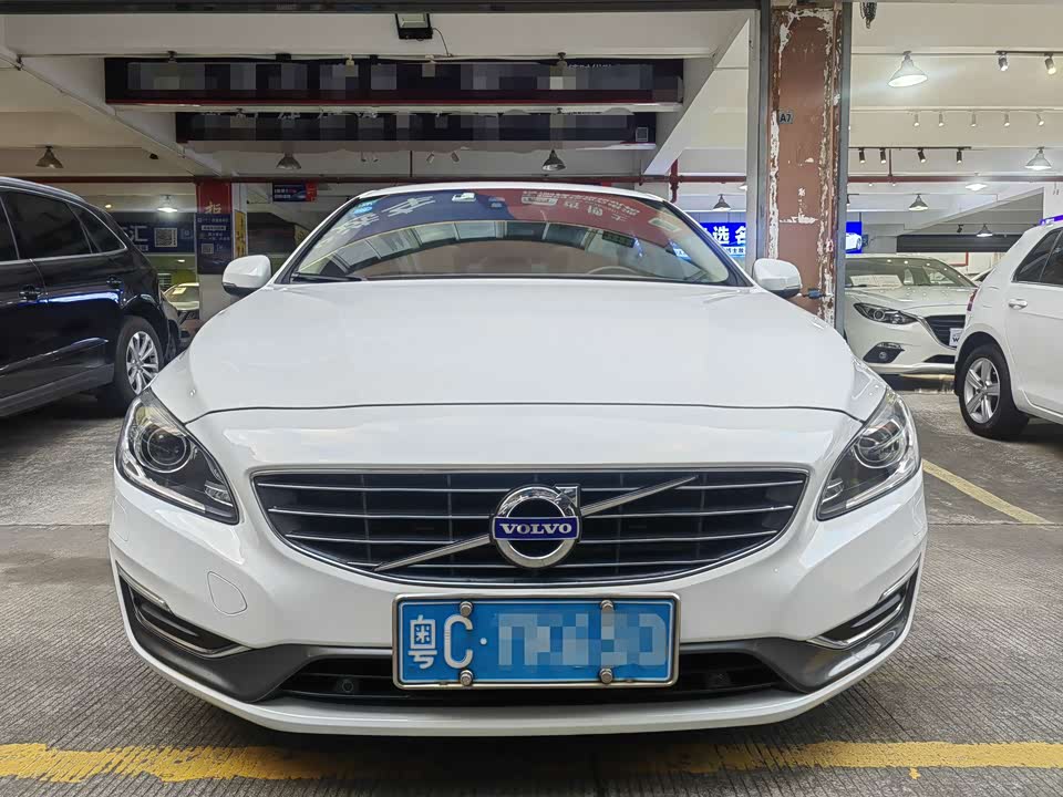 Volvo S60