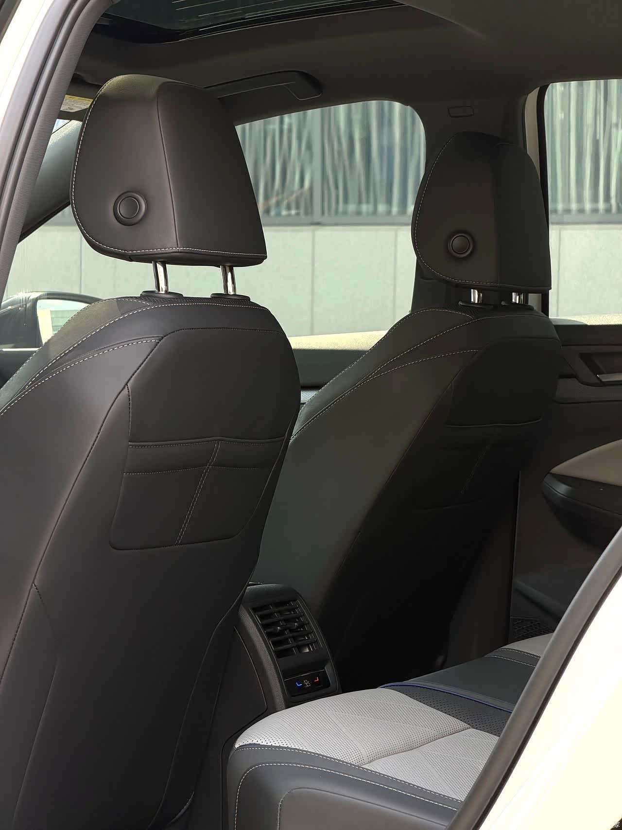 Volkswagen Golf, 2025 8