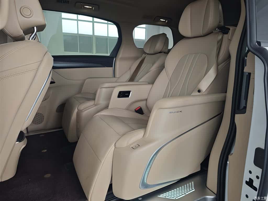 Buick GL8, 2025 16