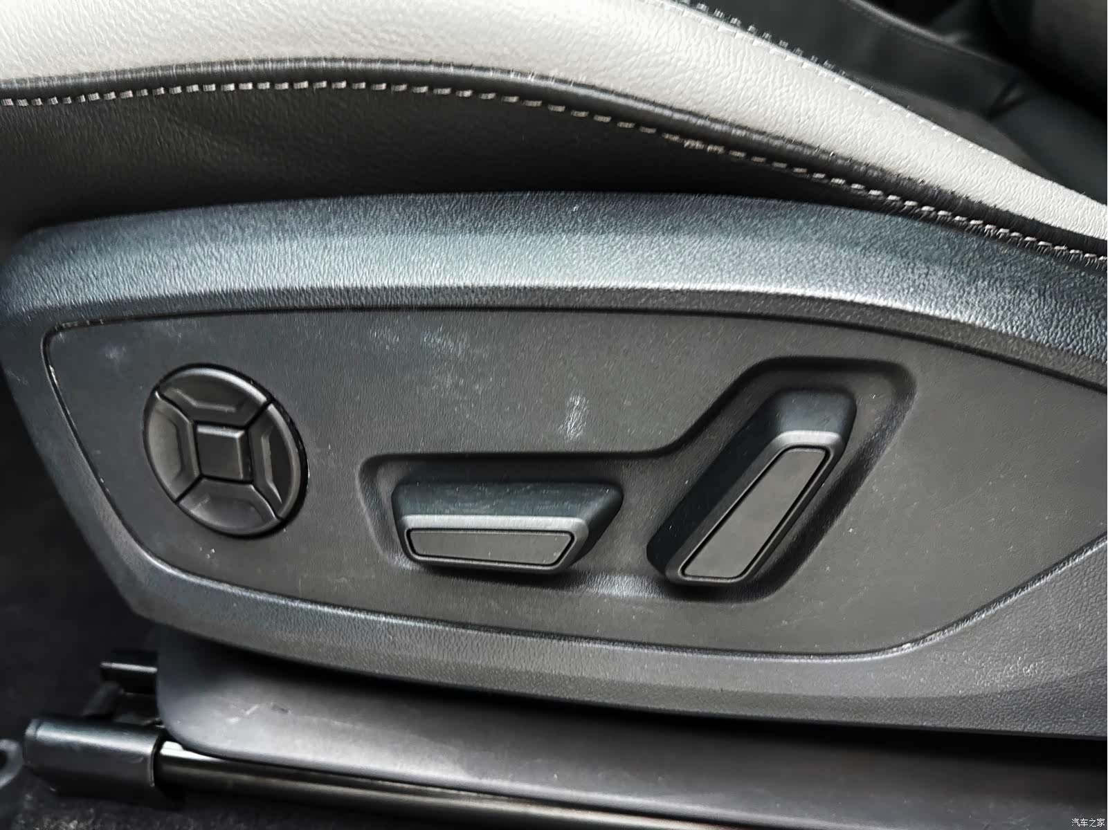 Audi Q3, 2022 14