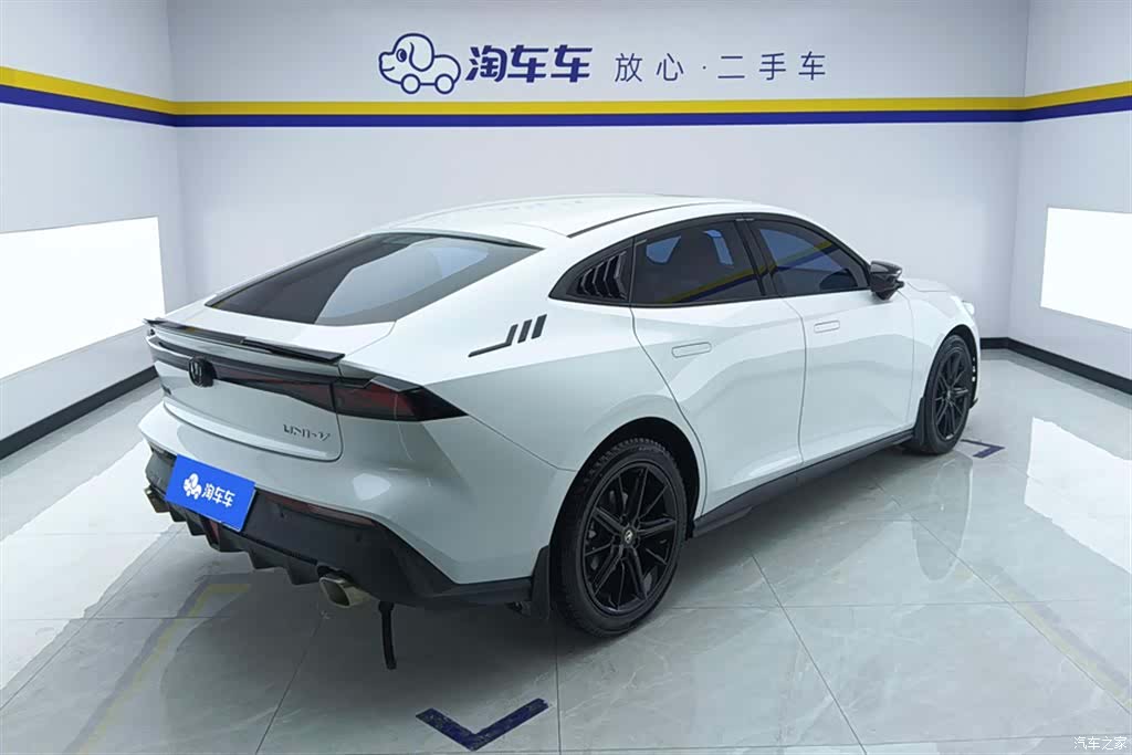 Changan UNI-V, 2024 3